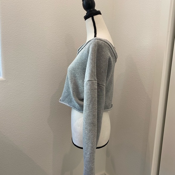 ALO off shoulder sweatshirt - Picture 2 of 3